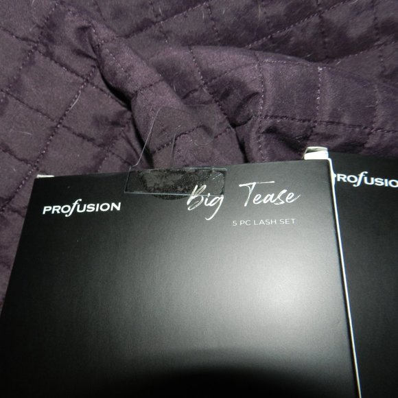 Profusion Big Tease 6 Pc set 5 Eyelash sets & one Adhesive - Black SEALED NEW - Picture 3 of 9